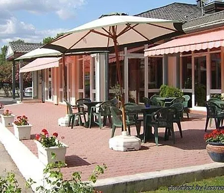 Halt - Choisissez L'hotellerie Independante 2*