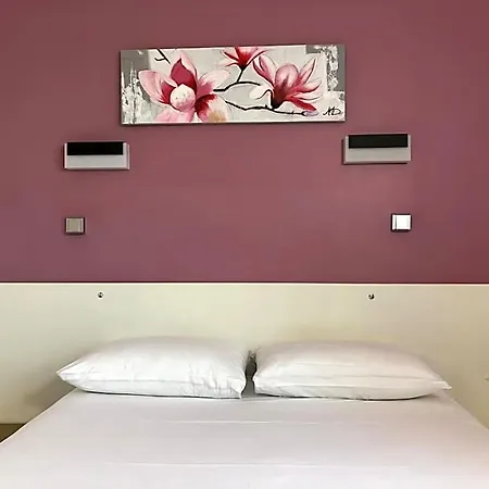 Halt - Choisissez L'hotellerie Independante لات