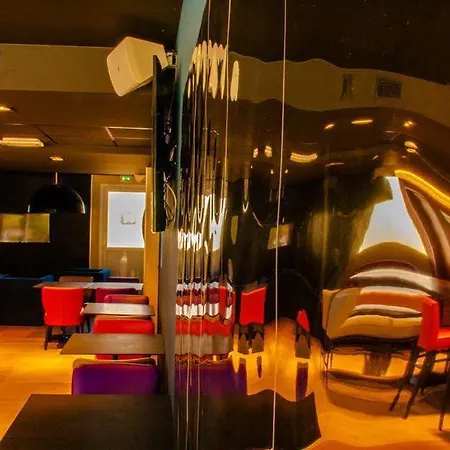 Halt - Choisissez L'hotellerie Independante فندق