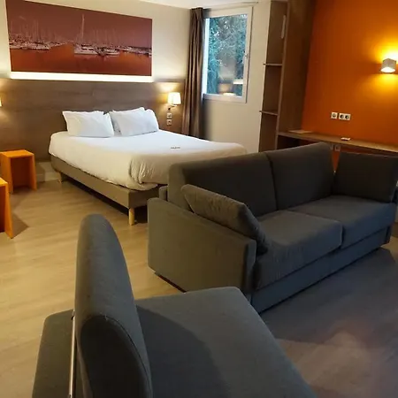 Hotel Halt - Choisissez L'hotellerie Independante 2*