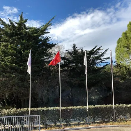 Halt - Choisissez L'hotellerie Independante