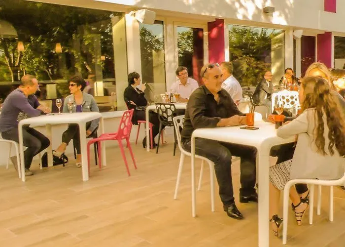 Halt - Choisissez L'hôtellerie Indépendante Hotel 2*