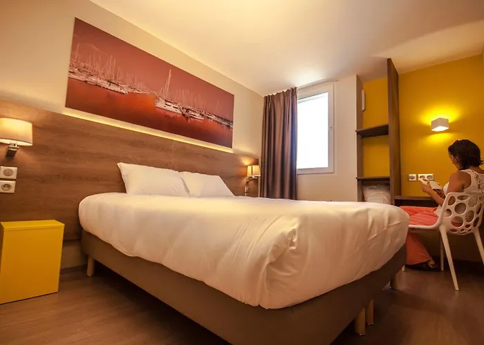 Отель Halt - Choisissez L'hotellerie Independante 2*