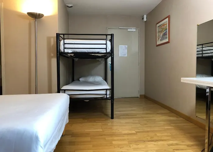 Отель Halt - Choisissez L'hotellerie Independante 2*