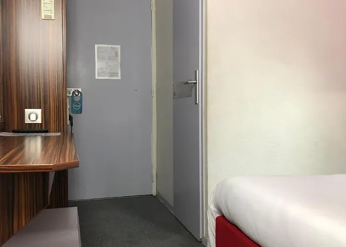 Halt - Choisissez L'hotellerie Independante 2*