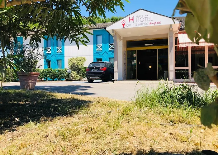 Halt - Choisissez L'hotellerie Independante Лат